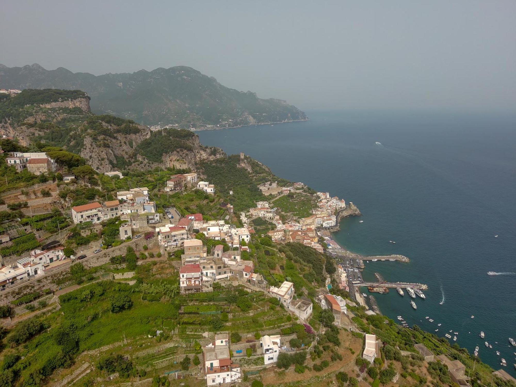 La Lucciola Apartment อามาลฟี ภายนอก รูปภาพ